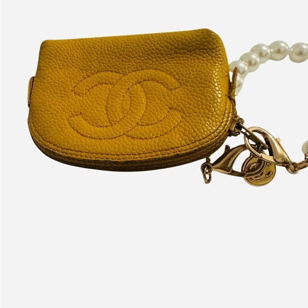Chanel Yellow Cosmetic Bag with Iconic Logo - Picture 9 of 16